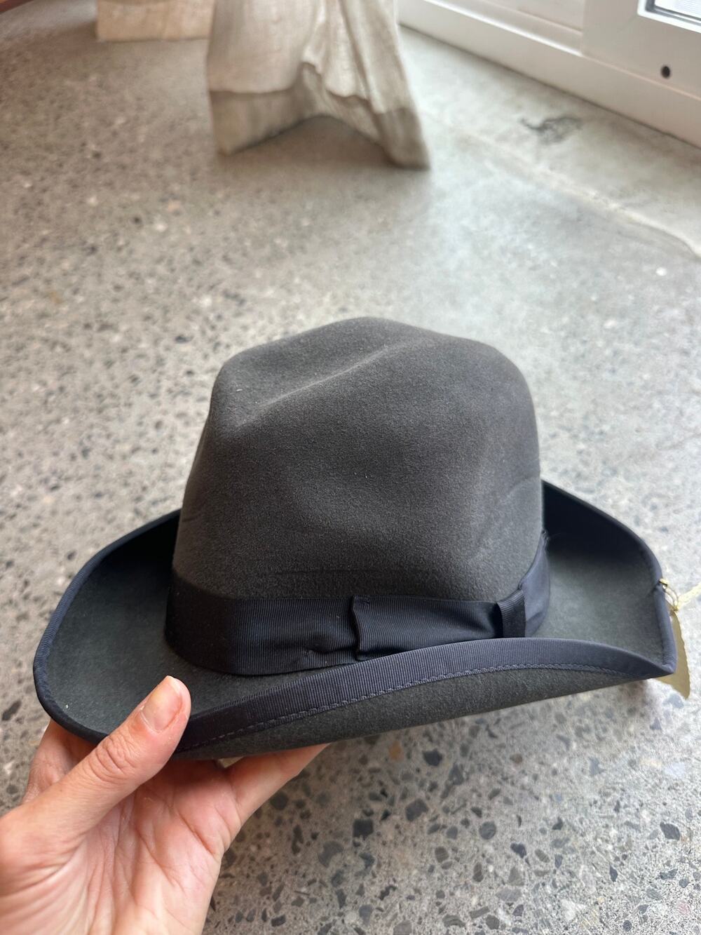Vintage Men’s Hat, 1940s Charcoal Grey Moleskin Fedora